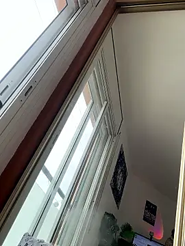 AlaskaLover online show from April 13, 8:18 am