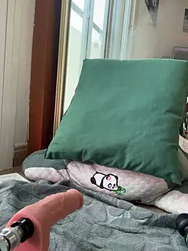 AlaskaLover online show from April 2, 8:10 am