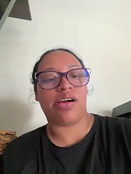 Snapshot of angela_angels_ chatting on January 26, 9:51 pm angela angels online show from January 26, 9:51 pm