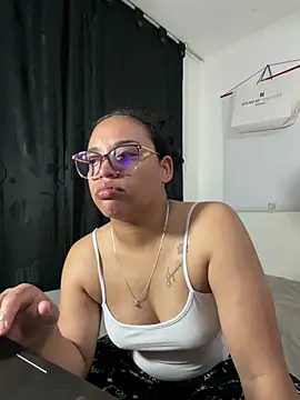 angela angels  online show from May 17, 4:23 am