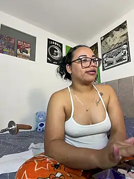 Snapshot of angela_angels_ chatting on July 16, 1:57 am angela angels online show from July 16, 1:57 am