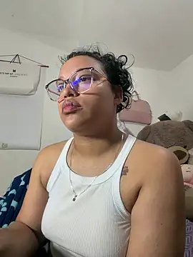 angela angels  online show from April 7, 9:44 am