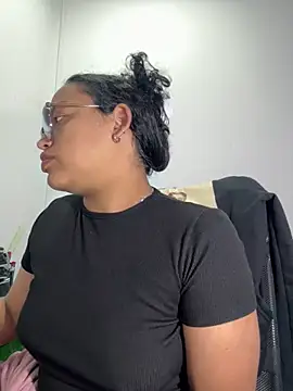 angela angels  online show from October 31, 3:25 am