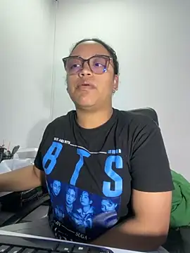 angela angels  online show from November 14, 5:44 am