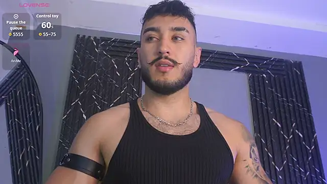 Snapshot of Zionmattis chatting on December 1, 11:49 pm Zionmattis online show from December 1, 11:49 pm