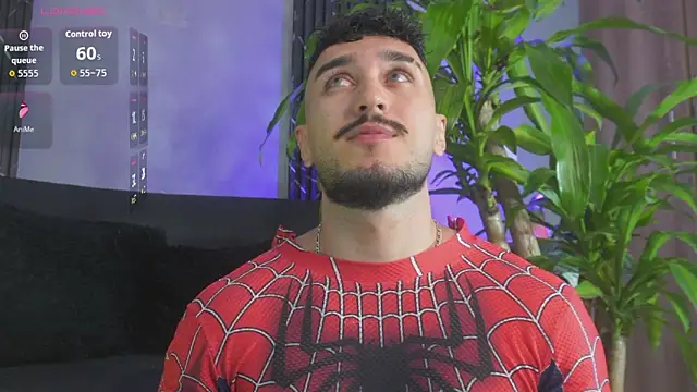 Snapshot of Zionmattis chatting on February 1, 12:09 am Zionmattis online show from February 1, 12:09 am