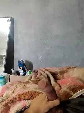 Snapshot of Juliano69xv chatting on November 27, 1:33 pm Juliano69xv online show from November 27, 1:33 pm