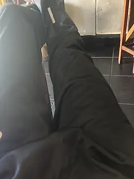 Snapshot of Juliano69xv chatting on September 18, 6:33 pm Juliano69xv online show from September 18, 6:33 pm