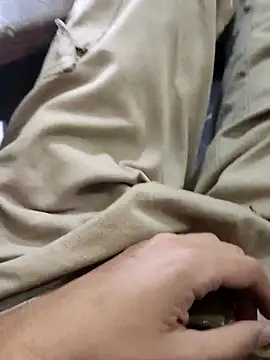 Snapshot of Juliano69xv chatting on October 6, 7:47 pm Juliano69xv online show from October 6, 7:47 pm