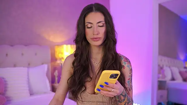 OhhAisha online show from February 23, 8:15 am