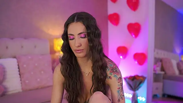 OhhAisha online show from February 16, 8:24 am