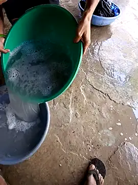 Snapshot of poojaji2024 chatting on January 25, 5:51 am poojaji2024 online show from January 25, 5:51 am