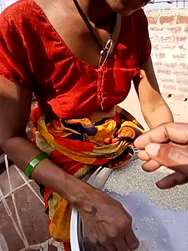 Snapshot of poojaji2024 chatting on January 23, 8:15 am poojaji2024 online show from January 23, 8:15 am