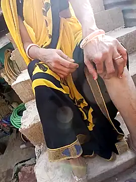 Snapshot of poojaji2024 chatting on December 2, 9:41 am poojaji2024 online show from December 2, 9:41 am