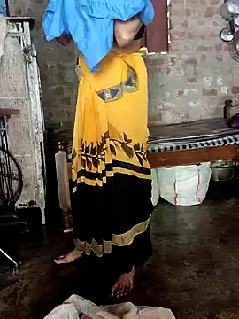 Snapshot of poojaji2024 chatting on January 23, 5:02 am poojaji2024 online show from January 23, 5:02 am