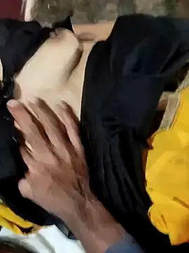 Snapshot of poojaji2024 chatting on February 20, 8:28 am poojaji2024 online show from February 20, 8:28 am