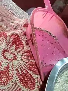 Snapshot of poojaji2024 chatting on February 5, 9:04 am poojaji2024 online show from February 5, 9:04 am