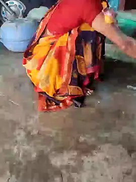 Snapshot of poojaji2024 chatting on January 8, 7:13 am poojaji2024 online show from January 8, 7:13 am