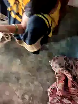 Snapshot of poojaji2024 chatting on January 21, 6:22 am poojaji2024 online show from January 21, 6:22 am