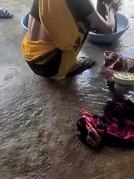 Snapshot of poojaji2024 chatting on February 17, 5:14 am poojaji2024 online show from February 17, 5:14 am