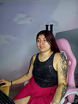 Snapshot of carolayrosse chatting on October 26, 2:45 am carolayrosse online show from October 26, 2:45 am