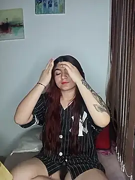 Snapshot of carolayrosse chatting on November 25, 5:41 am carolayrosse online show from November 25, 5:41 am