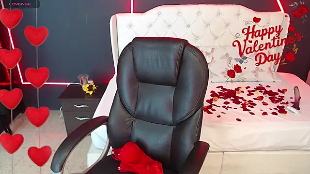 Danielle-Smithh online show from February 15, 5:09 am