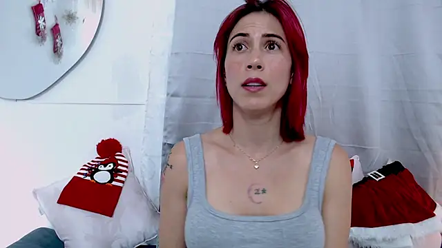 Snapshot of Susana_Rios11 chatting on December 28, 12:36 am Susana Rios11 online show from December 28, 12:36 am