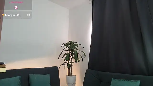 Snapshot of Susana_Rios11 chatting on November 5, 12:19 pm Susana Rios11 online show from November 5, 12:19 pm