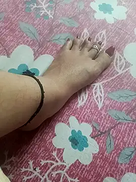 Snapshot of lakey91girl chatting on February 9, 12:52 pm lakey91girl online show from February 9, 12:52 pm