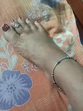 Snapshot of lakey91girl chatting on December 19, 3:36 pm lakey91girl online show from December 19, 3:36 pm