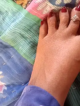 Snapshot of lakey91girl chatting on February 9, 2:53 am lakey91girl online show from February 9, 2:53 am