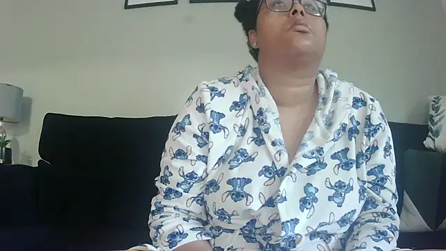 vanilla chocolate23 online show from October 15, 7:49 am