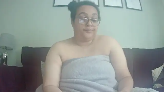 vanilla chocolate23 online show from May 27, 8:32 am
