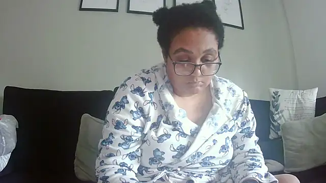 vanilla chocolate23 online show from November 11, 9:04 am