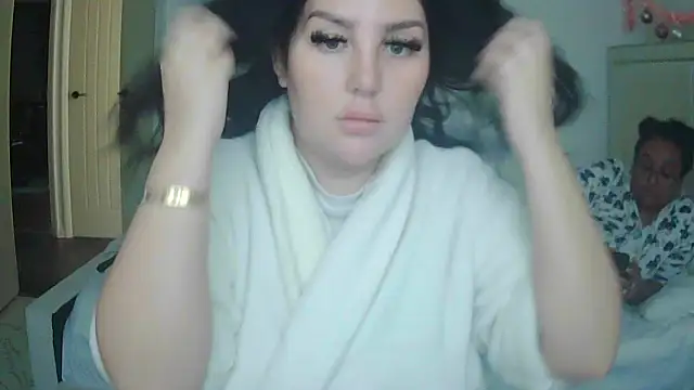 vanilla chocolate23 online show from December 4, 9:52 am