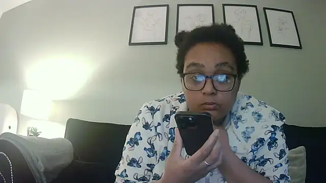 vanilla chocolate23 online show from October 20, 7:09 am