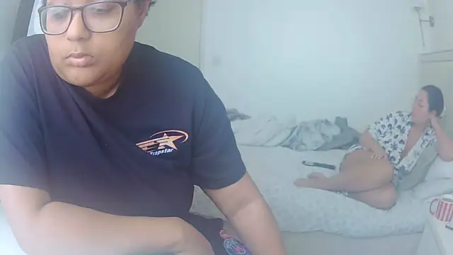 vanilla chocolate23 online show from May 24, 9:53 am