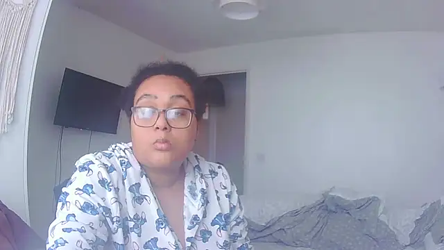 vanilla chocolate23 online show from February 12, 9:53 am