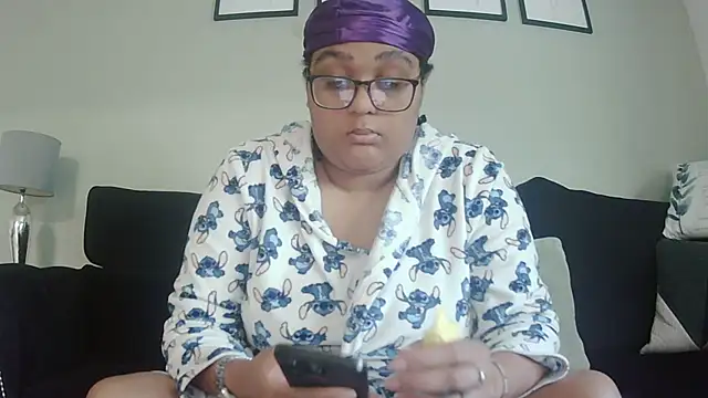 vanilla chocolate23 online show from October 6, 8:04 am