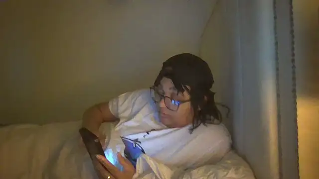 vanilla chocolate23 online show from February 16, 10:22 pm