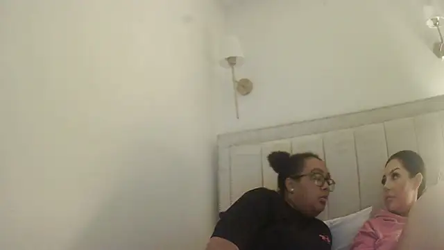 vanilla chocolate23 online show from October 11, 8:54 pm