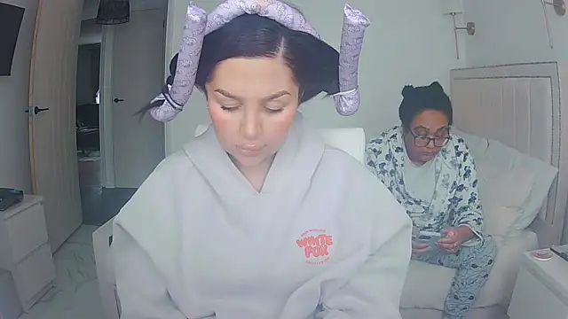 vanilla chocolate23 online show from March 4, 12:35 pm