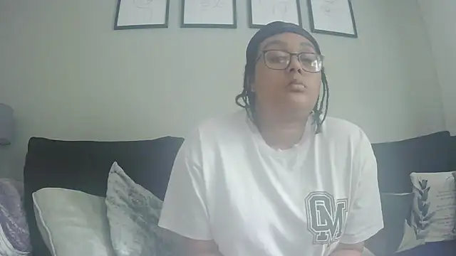vanilla chocolate23 online show from May 21, 9:06 am