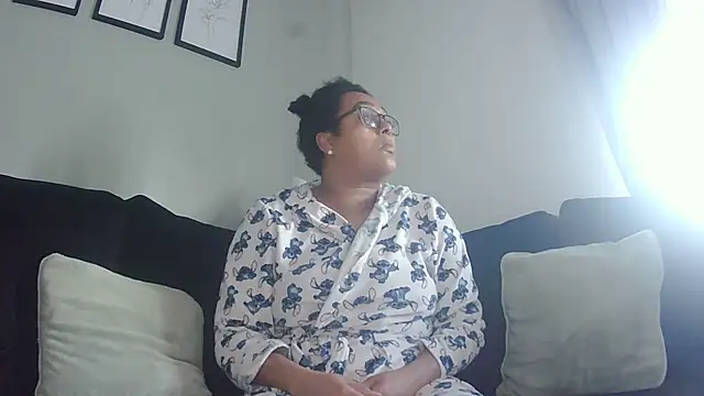 vanilla chocolate23 online show from November 13, 10:19 am