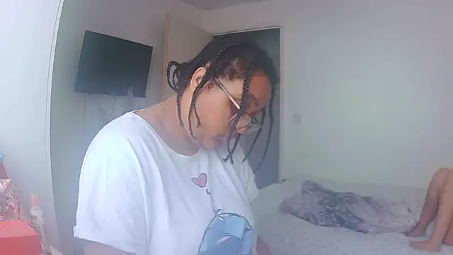 vanilla chocolate23 online show from May 23, 9:08 am