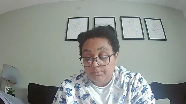 vanilla chocolate23 online show from October 18, 10:17 am