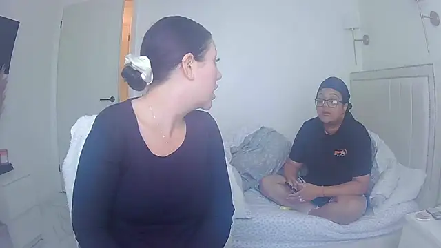vanilla chocolate23 online show from April 23, 8:43 am