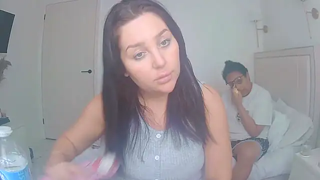 vanilla chocolate23 online show from April 26, 10:56 am