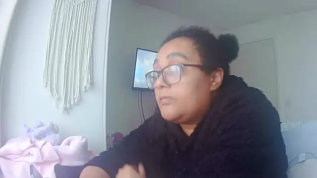 vanilla chocolate23 online show from April 4, 5:08 pm